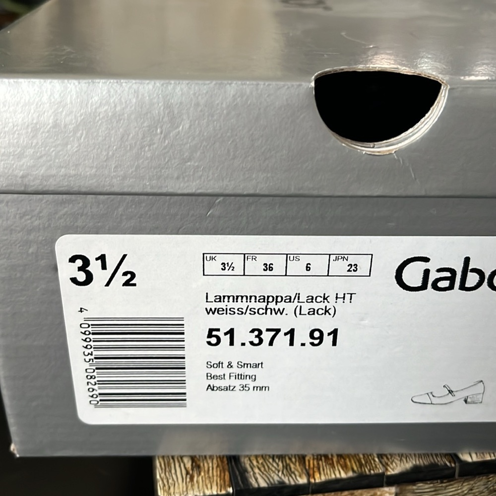 NWT GABOR US6 Mary Jane Block Heel Shoes Black White Leather Buckle - US 6 - Picture 15 of 16